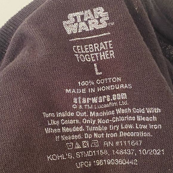 Men's Mandalorian Presents Are The Way Tee - Picture 2 of 9